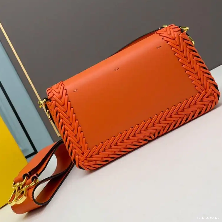 Vintage HOT Stitching Bag In Leather Baguette Fendi Orange Medium 0521
